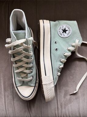 Converse Chuck Taylor All High-Top Sneakers in Mint Green and Cream US 7/9